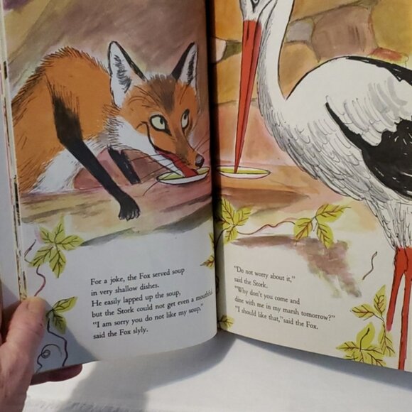 BOOK -- VTG "Three Aesop Fox Fables" Hardback Beautiful - Picture 9 of 16